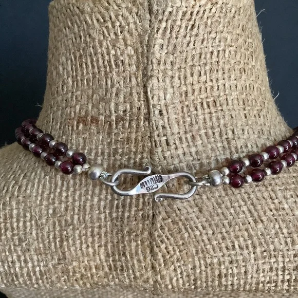 Vintage 925 s silver genuine garnet beaded necklace.